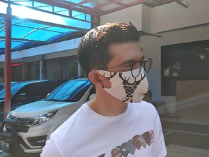 Irwansyah Datangi Polrestabes Bandung, Ada Apa?