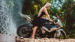 Jociselinke, Si Pirang Seksi Asal Brasil Penunggang Motor-motor Gede