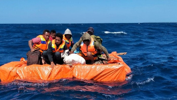 kapal tenggelam di sapeken