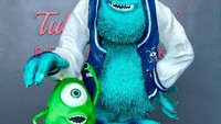 Dua karakter dalam film Monster Inc juga terlihat sangat mirip aslinya ketika dibuat oleh Tuba Geckil. Mulai dari warna hingga detail pada kukunya. Foto: Instagram @redrosecake_tubageckil