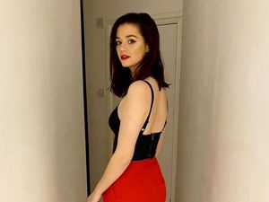 Perawat Cantik yang Tangani Corona Ikut Kontes Miss England 2020