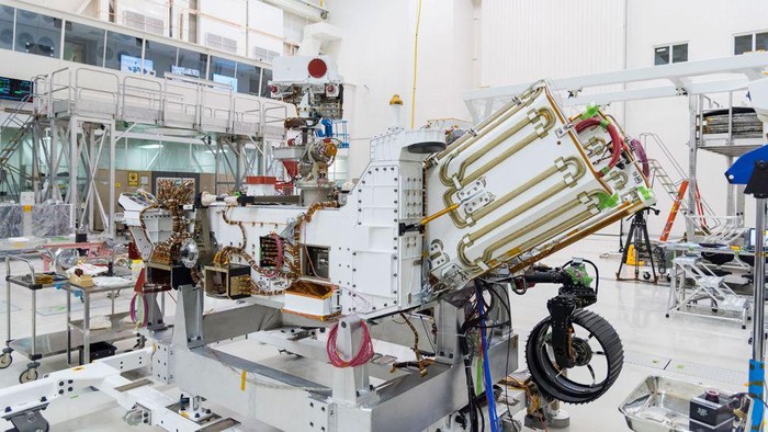 Badan Antariksa Amerika Serikat (NASA) telah memasang tenaga nuklir yang dipasangkan ke dalam robot penjelajahnya di Mars nanti, yakni Perseverance.