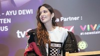 Nia pun menjawab pertanyaan soal keinginan Ardi Bakrie yang mau menduakan dirinya. Pool/Palevi S/detikFoto.