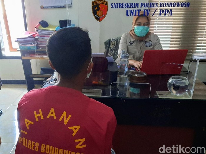 Polisi membekuk pelaku lain dalam kasus pemerkosaan gadis di bawah umur di Bondowoso. Ia merupakan teman sekaligus tetangga pacar korban.