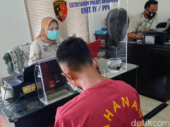 Polisi membekuk pelaku lain dalam kasus pemerkosaan gadis di bawah umur di Bondowoso. Ia merupakan teman sekaligus tetangga pacar korban.