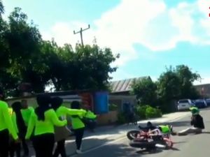 Joget di Jalan, Peserta Penggalangan Dana Korban Banjir Ditabrak Motor