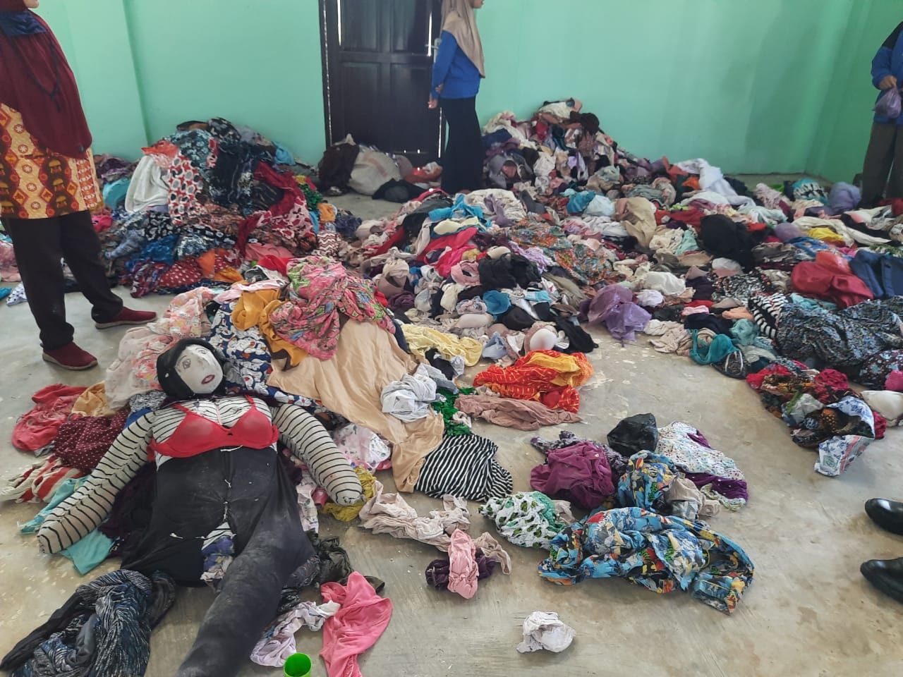 Pria di Kalteng mencuri ribuan pakaian dalam wanita.