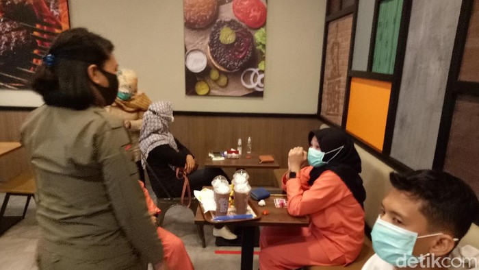 Tak Berizin-Langgar Protokol COVID, Burger King di Makassar Ditutup