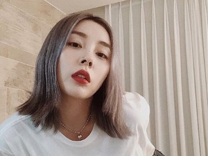 Curhat Artis K-Pop Ashley Choi yang 7 Tujuh Tahun Kerja Tanpa Digaji