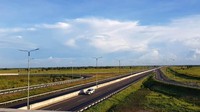 Tidak hanya itu, sebelum tol Indralaya-Palembang dibangun, air di rawa juga harus dipompa supaya tanah bisa kering.⁣