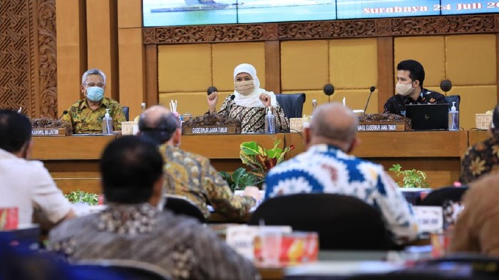gubernur khofifah
