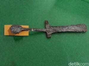 Mengenal Kadga, Bentuk Awal Mula Keris