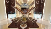 Salah satu koleksinya adalah manuskrip Al-Quran raksasa, yang diperkirakan berumur tahun. Al Quran raksasa itu dalam kondisi terawat seluruh juznya, 30 juz.  (Dian Utoro Aji/detikTravel)