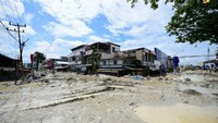 Untuk progres pembersihan dan pengangkutan lumpur, khususnya untuk membuka konektivitas di wilayah Kecamatan Masamba sebagai wilayah terparah dampak banjir bandang sudah mencapai 90%.