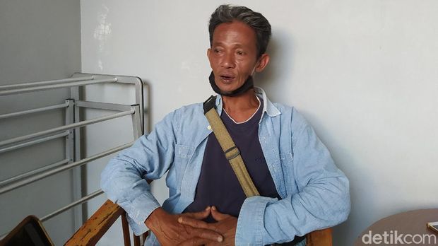 Putra sastrawan Ajip Rosidi, Nundang Rundagi, Sabtu (25/7/2020).