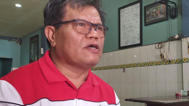 Rektor UNM,Prof Husain Syam