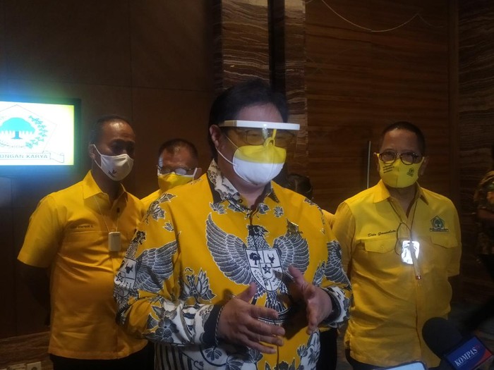 Airlangga di Acara Bimtek Jelang Pilkada 2020