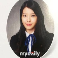 Wajah IU saat SMA tidak banyak berubah hingga sekarang. Bahkan ia tetap terlihat imut bak remaja meskipun kini usianya sudah 27 tahun. Foto: Koreaboo/istimewa