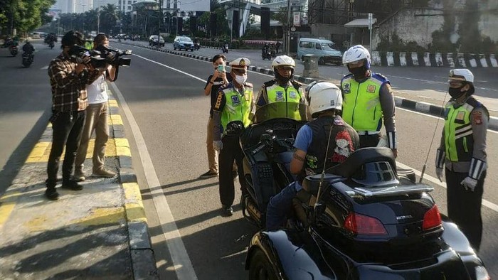 Moge yang melintas JLNT Casablanca ditindak polisi