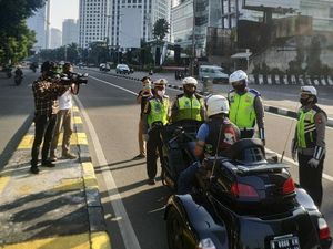 Priiitt! Motor Gede Nyelonong Masuk JLNT Casablanca Ditindak Polisi