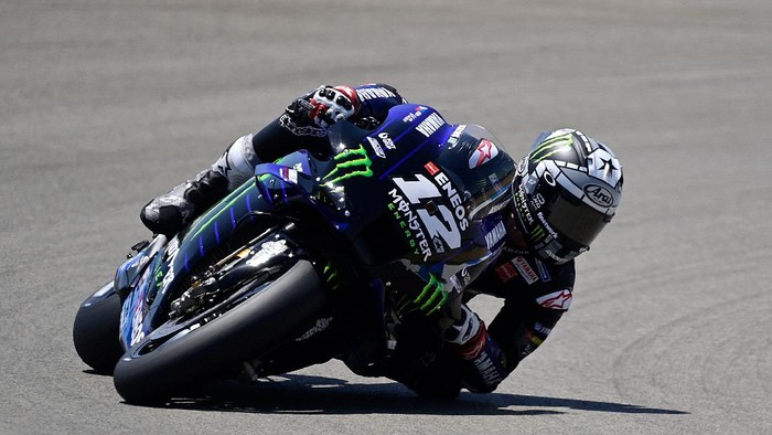 Monster Energy Yamaha Spanish rider Maverick Vinales takes part in the MotoGP first qualifying session of the Andalucia Grand Prix at the Jerez race track in Jerez de la Frontera on July 25, 2020. (Photo by JAVIER SORIANO / AFP)