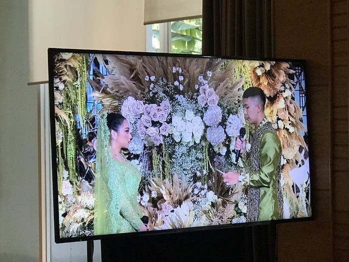 Nikita Willy dan Indra Priawan gelar lamaran