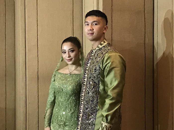 Nikita Willy dan Indra Priawan Nikita Willy dan Indra Priawan lamaran