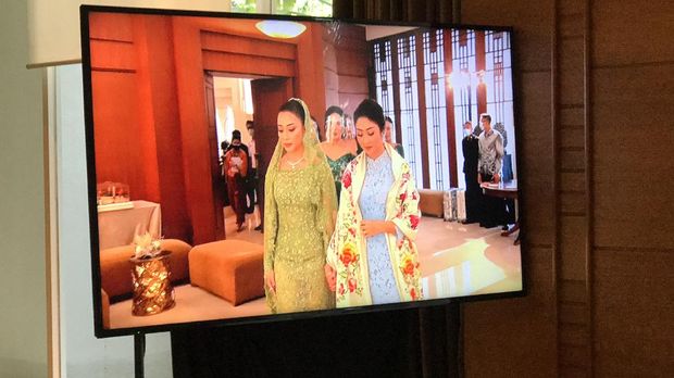 Nikita Willy dan Indra Priawan gelar lamaran