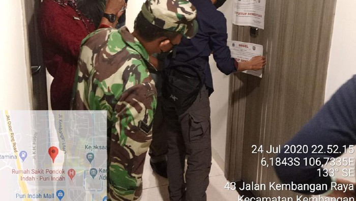 Satpol PP DKI datangi hotel tempat mesum dengan gorden terbuka di Kembangan Jakarta Barat.