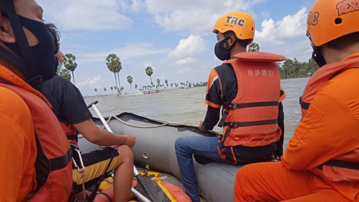 Tim SAR Evakuasi Korban Tenggelam di Soppeng