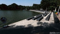Begini wajah Waduk Sunter Selatan sisi timur, Jakarta Utara, setelah direvitalisasi, Minggu (26/7).