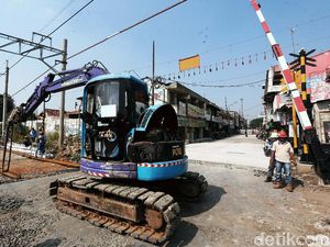 Ada Perbaikan, Jalan KH Agus Salim Bekasi Ditutup