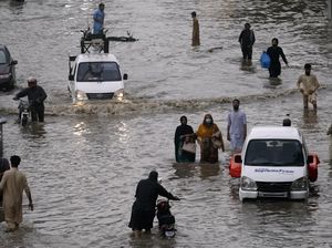 Pakistan Dilanda Hujan Lebat, 77 Orang Tewas Selama Bulan Juni