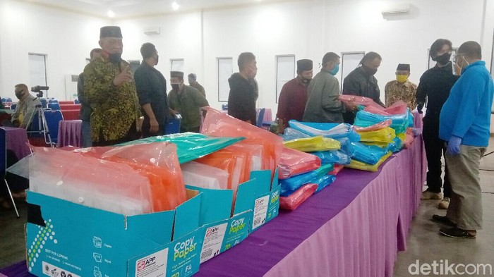 Bapaslon perseorangan Pilkada Purworejo serahkan berkas dukungan susulan, (27/7/2020)
