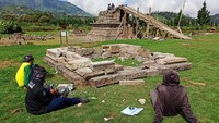 Nantinya, dilanjutkan dengan menguatkan tanah di sekitar Candi Setiaki. Istimewa/Dok. UPT Dieng.