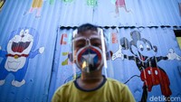 Kasus suspek adalah definisi operasional baru yang digunakan pemerintah. Istilah kasus suspek merupakan salah satu istilah baru yang diatur dalam Keputusan Menteri Kesehatan Republik Indonesia Nomor HK.01.07/MENKES/413/2020 tentang Pedoman Pencegahan dan Pengendalian Coronavirus Disease 2019 (COVID-19).