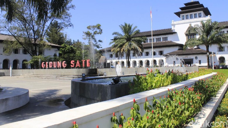 Gedung Sate satu abad Gedung Sate satu abad