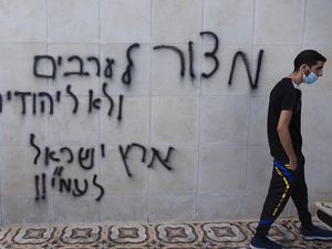 Masjid di Palestina Jadi Sasaran Pembakaran dan Vandalisme