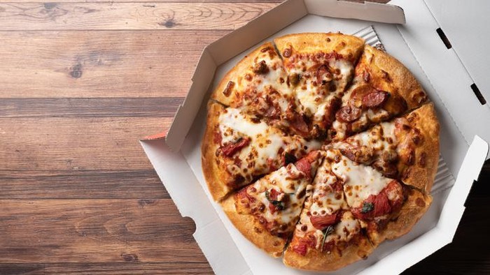 Kurir Pizza Dapat Tip Rp 1,4 Juta