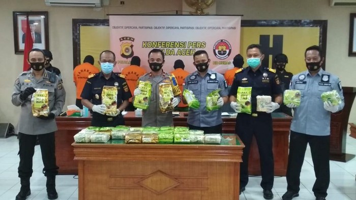 Polisi tangkap 4 penyelundup 33 Kg sabu di Aceh (Agus-detikcom)