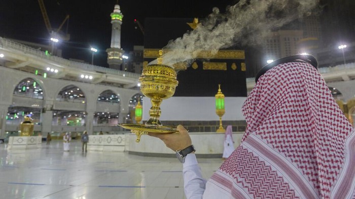 Potret Mekah Sambut Jamaah Haji Disaat Pandemi Beginilah potret Kakbah dan Masjidil Haram sambut jamaah haji yang kembali dibuka saat pandemi COVID-19. Ini potretnya.