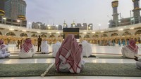 Setelah sempat ditutup akibat pandemi virus Corona, Pemerintah setempat akhirnya mengijinkan setidaknya hanya 1.000 jemaah bisa melakukan haji tahunan secara terbatas akibat pandemi coronavirus.