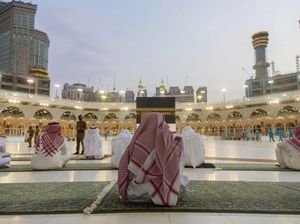 Raja Salman Izinkan Tarawih di Masjidil Haram-Masjid Nabawi Selama Ramadan