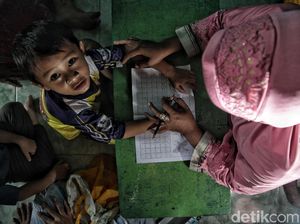 Potret Semangat Anak Pesisir Mengejar Nilai Akademik Saat Pandemi