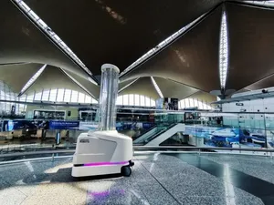 Malaysia Datangkan Robot Canggih untuk Bersih-bersih