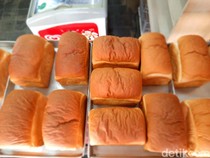 Bakery Tertua Berusia 88 Tahun di Jogja Ini Masih Pakai Oven Batu