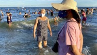 Seperti dilansir Reuters, Senin (27/7/2020), Vietnam sedang dalam kondisi waspada tinggi setelah pemerintah mengonfirmasi kemunculan satu kasus penularan masyarakat pertama sejak April lalu, pada Sabtu (25/7) waktu setempat. AP Photo/Hau Dinh.