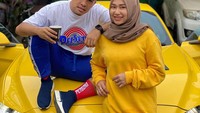 Mobil ini pula yang sering dijadikan Putra sebagai latar belakang foto di feed Instagram-nya @putrasiregarr17. Memang apa istimewanya mobil asal AS tersebut? Foto: Instagram @putrasiregarr17