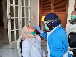 Wakil Ketua DPRD Positif COVID-19, Bupati Purwakarta Jalani Tes Swab