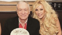 Crystal pun sempat menuliskan sakit hatinya usai Hugh Hefner meninggal dunia. Dok. Instagram/crystalhefner